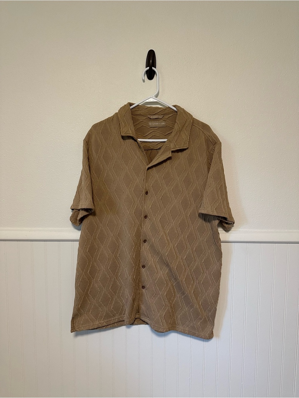 Men's Short Sleeve Textured Button-Up Shirt - Brown